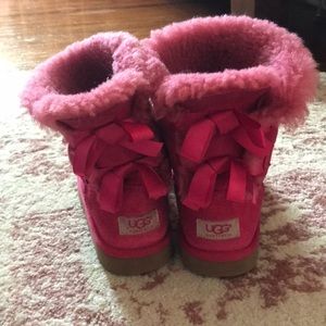 Ugg girls size 5